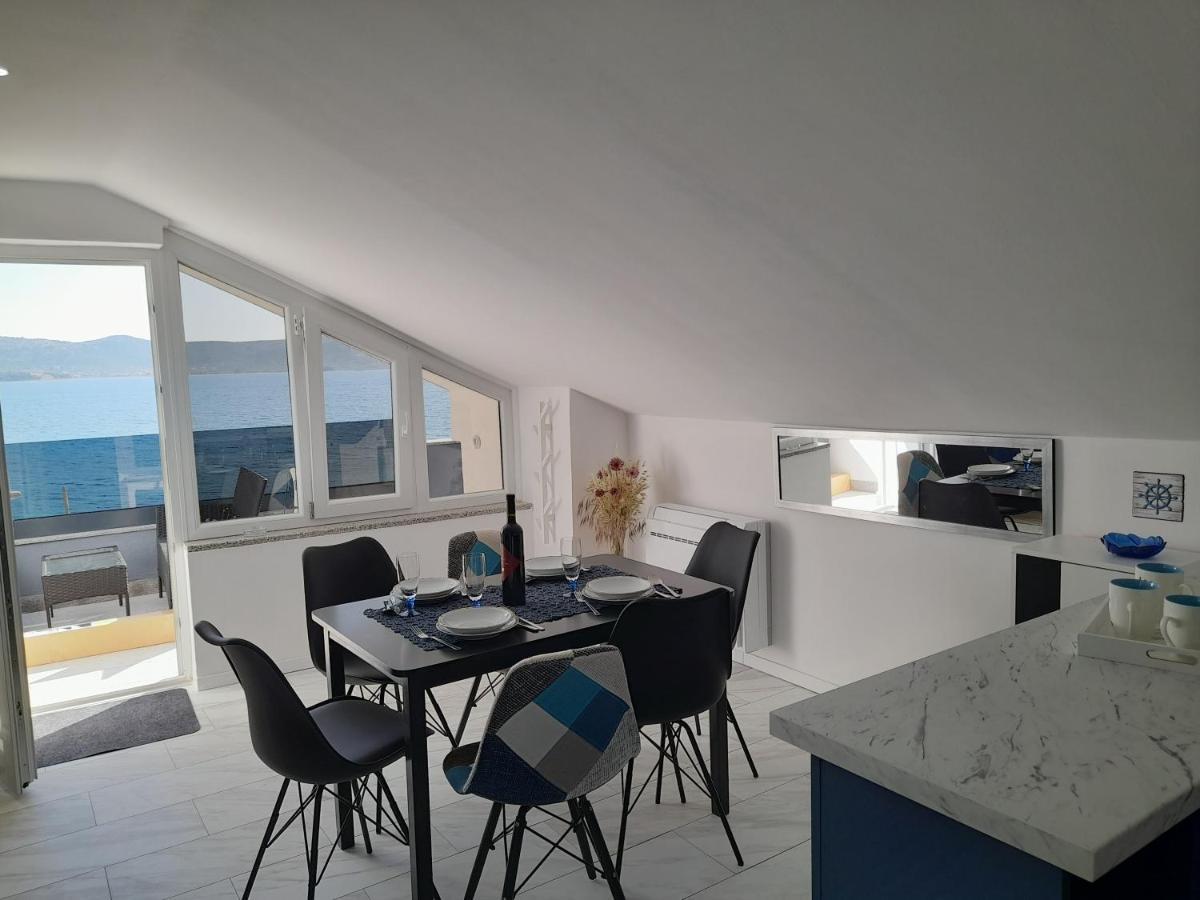 Apartman Prvi Red Do Mora スベティ・フィリップ・イ・ヤコブ エクステリア 写真